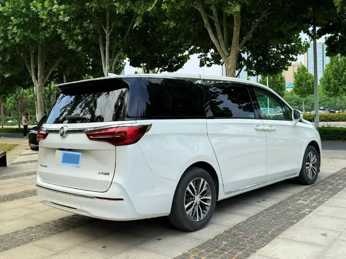 2023 Buick GL8 2.0T 237HP L4 9AT,autocango,china used car exporter,china ev exporter,chinese used car exporter,chinese used ev exporter