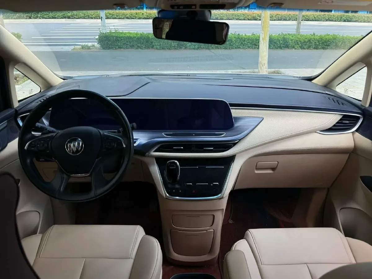 2023 Buick GL8 2.0T 237HP L4 9AT,autocango,china used car exporter,china ev exporter,chinese used car exporter,chinese used ev exporter