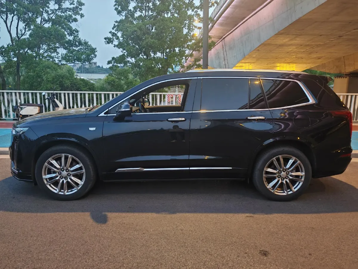 2022 Cadillac XT6 2.0T 237HP L4 9AT,autocango,china used car exporter,china ev exporter,chinese used car exporter,chinese used ev exporter