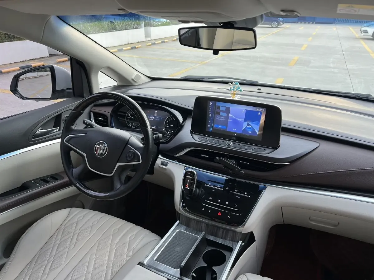 2021 Buick GL8 2.0T 237HP L4 9AT,autocango,china used car exporter,china ev exporter,chinese used car exporter,chinese used ev exporter