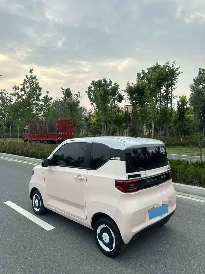 2022 WuLing HongGuang MINI EV BEV 13.8KWH,autocango,china used car exporter,china ev exporter,chinese used car exporter,chinese used ev exporter
