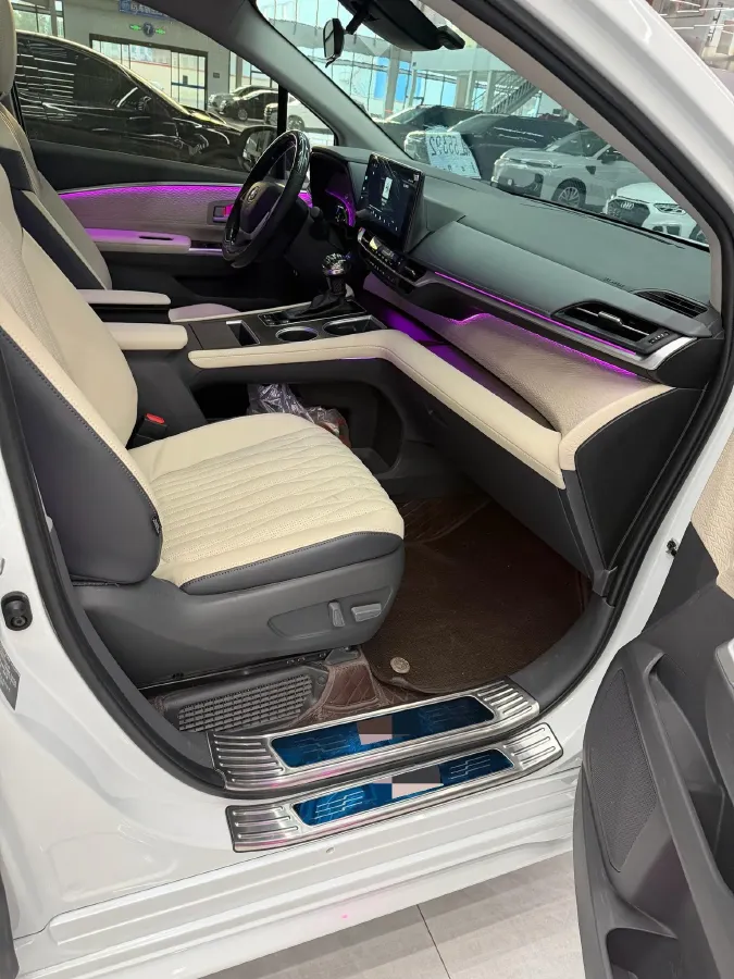 2023 Toyota Sienna 2.5L 189HP L4 E-CVT Hybrid,autocango,china used car exporter,china ev exporter,chinese used car exporter,chinese used ev exporter