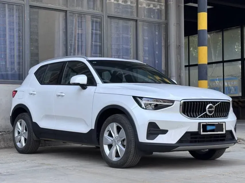 2023 Volvo XC40 2.0T 163HP L4 7DCT,autocango,china used car exporter,china ev exporter,chinese used car exporter,chinese used ev exporter