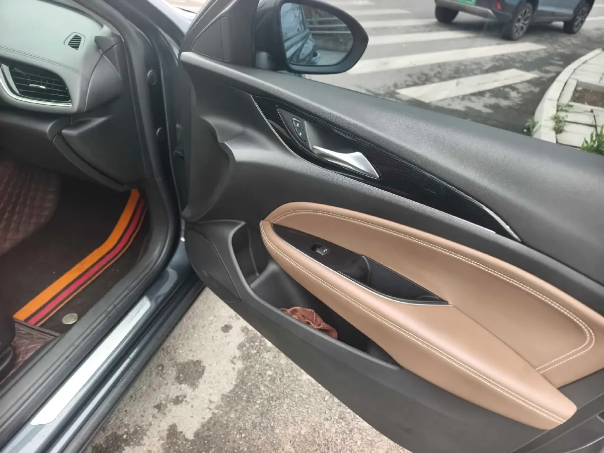 2020 Buick Regal 1.5T 169HP L4 9AT,autocango,china used car exporter,china ev exporter,chinese used car exporter,chinese used ev exporter