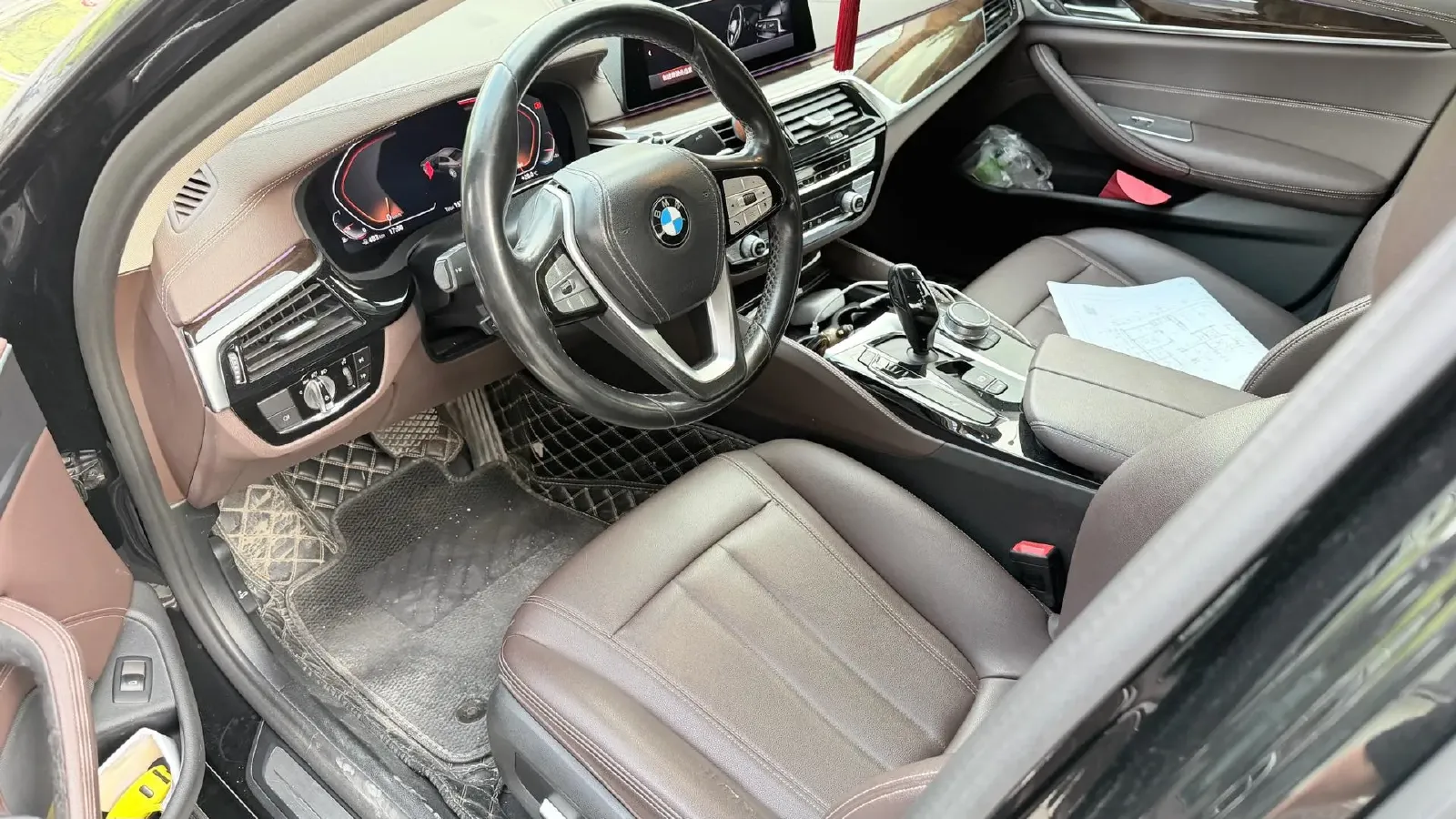 2020 BMW 5 Series 2.0T 184HP L4 8AT,autocango,china used car exporter,china ev exporter,chinese used car exporter,chinese used ev exporter
