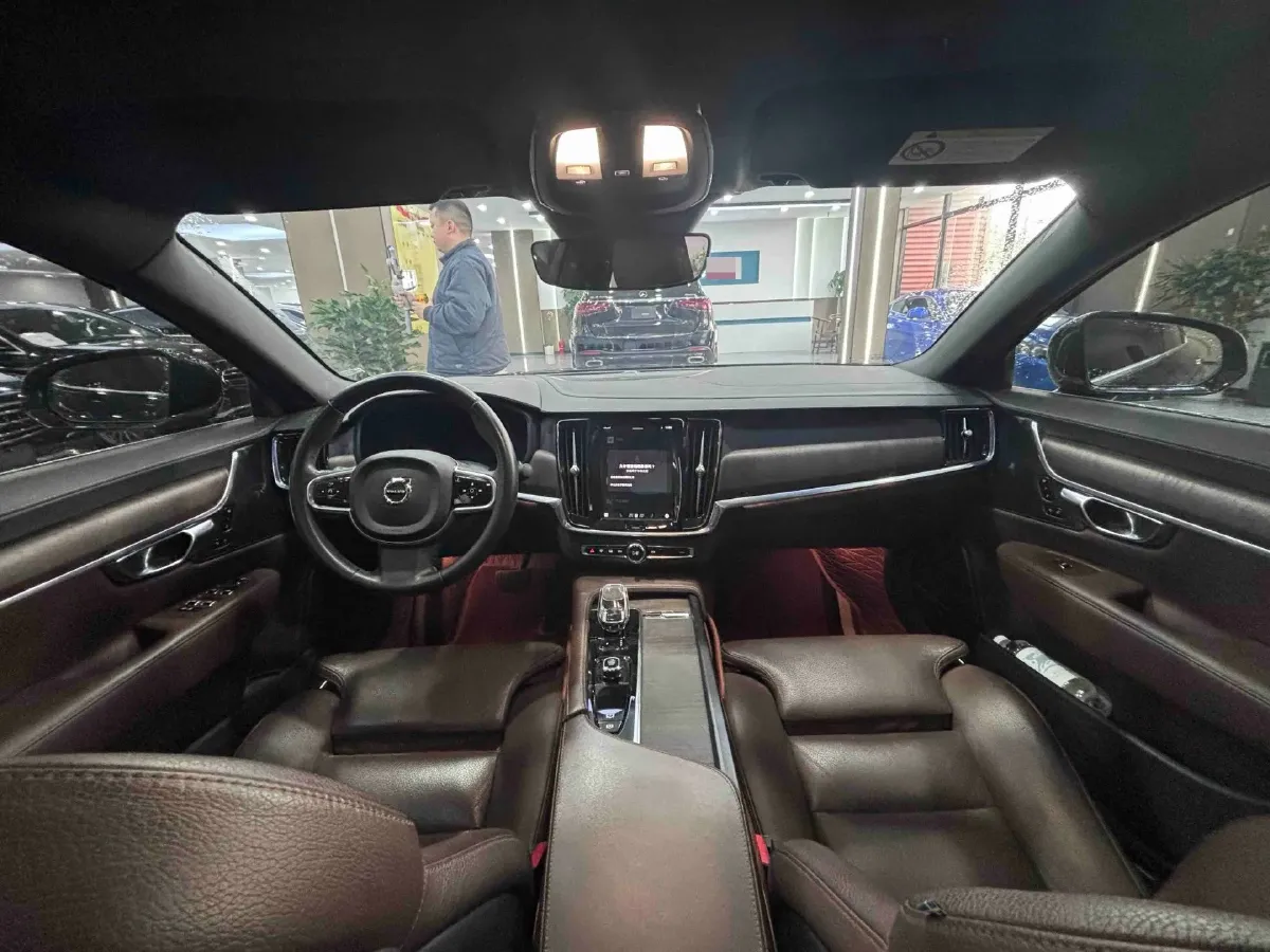 2022 Volvo S90 2.0T 250HP L4 8AT,autocango,china used car exporter,china ev exporter,chinese used car exporter,chinese used ev exporter
