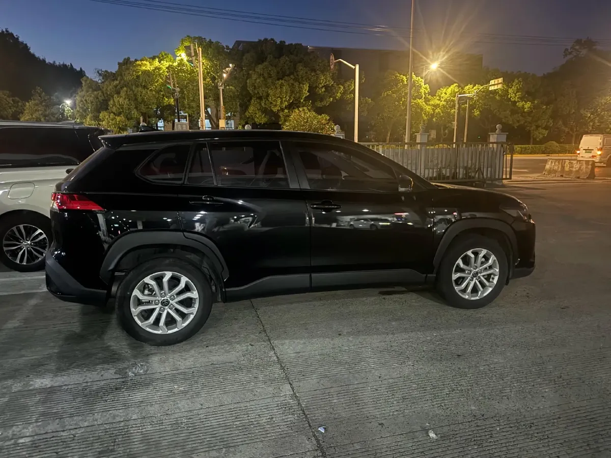 2023 Toyota Frontlander 2.0L 171HP L4 CVT,autocango,china used car exporter,china ev exporter,chinese used car exporter,chinese used ev exporter