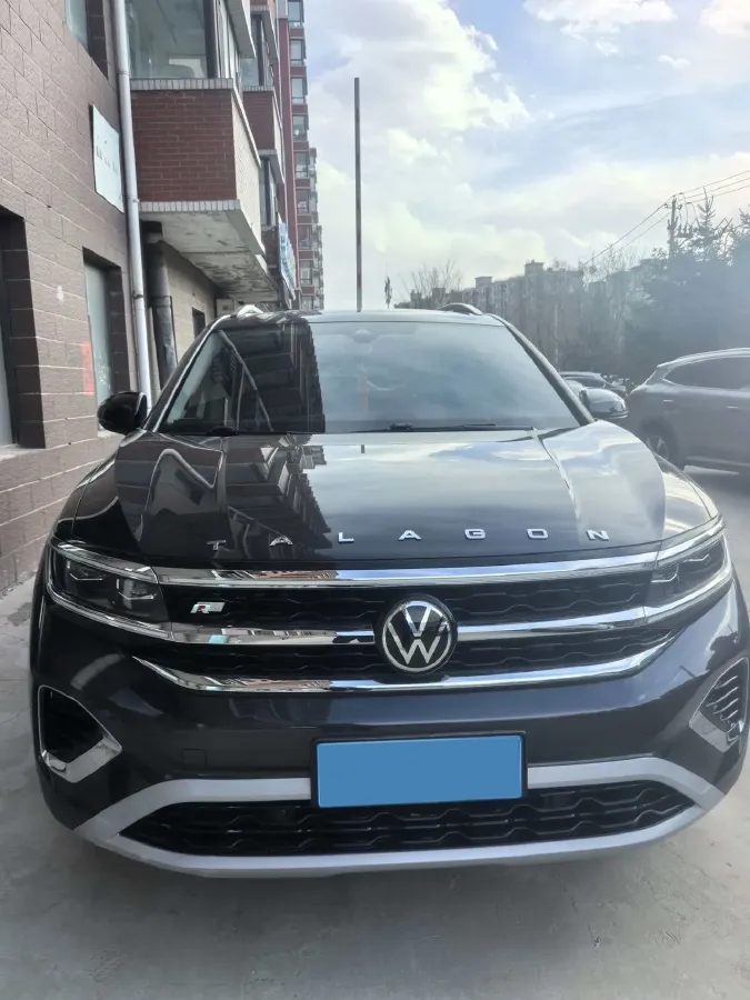 2022 Volkswagen Talagon 2.5T 299HP V6 7DCT,autocango,china used car exporter,china ev exporter,chinese used car exporter,chinese used ev exporter
