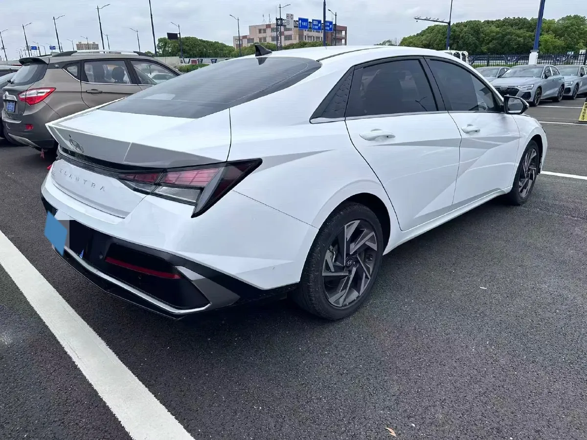 2023 Hyundai Elantra 1.5L 115HP L4 CVT,autocango,china used car exporter,china ev exporter,chinese used car exporter,chinese used ev exporter