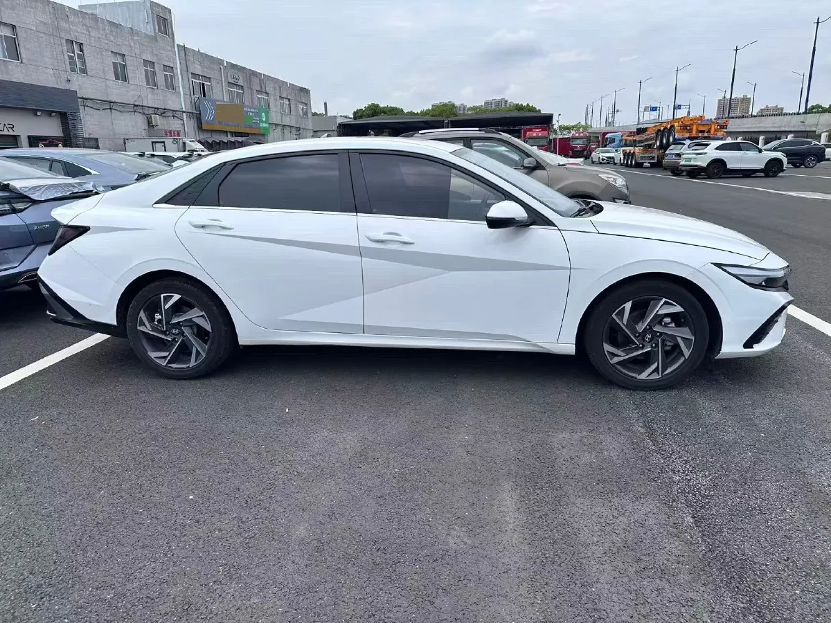 2023 Hyundai Elantra 1.5L 115HP L4 CVT,autocango,china used car exporter,china ev exporter,chinese used car exporter,chinese used ev exporter