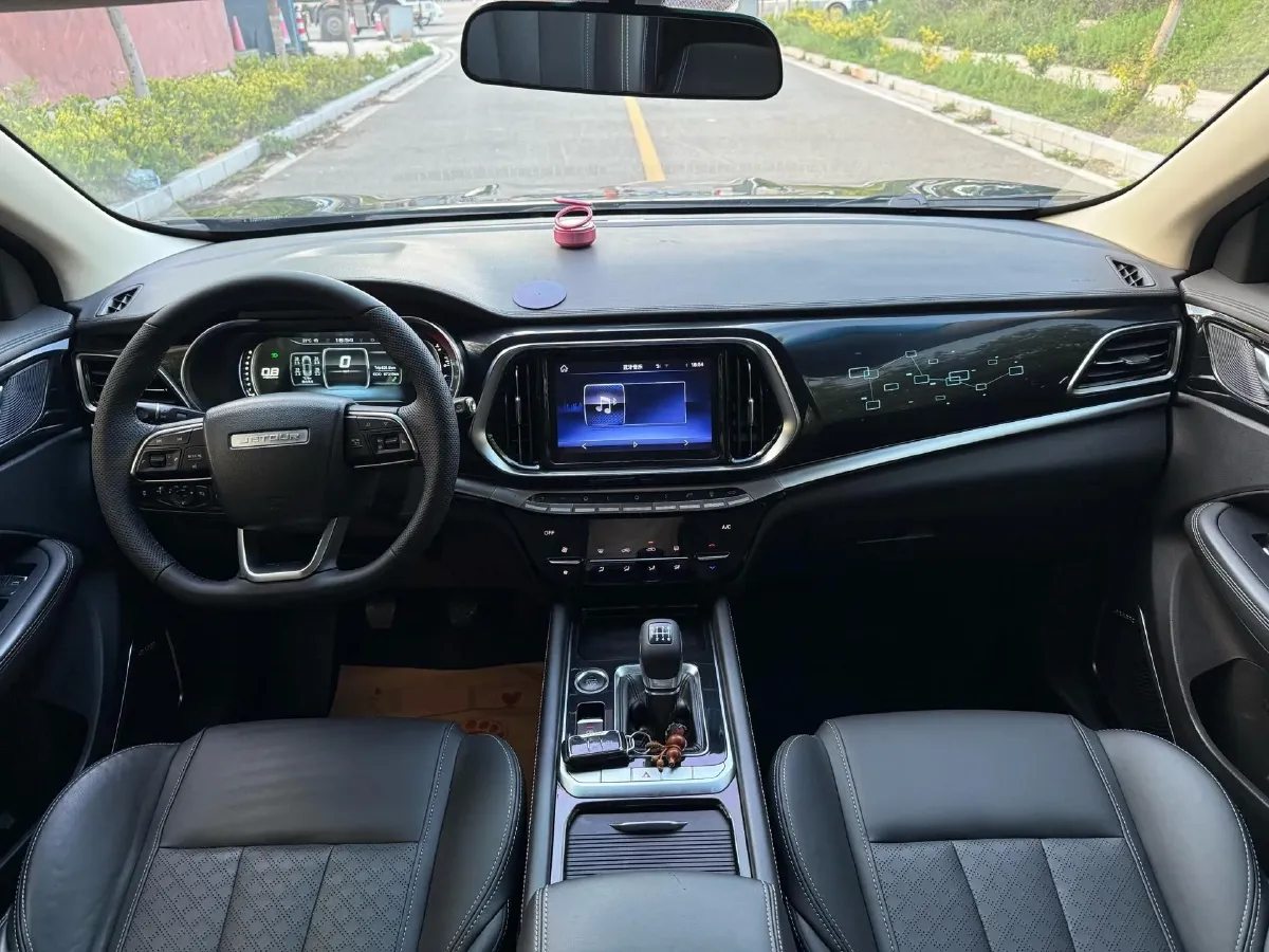 2019 Jetour X90 1.5T 156HP L4 6MT,autocango,china used car exporter,china ev exporter,chinese used car exporter,chinese used ev exporter