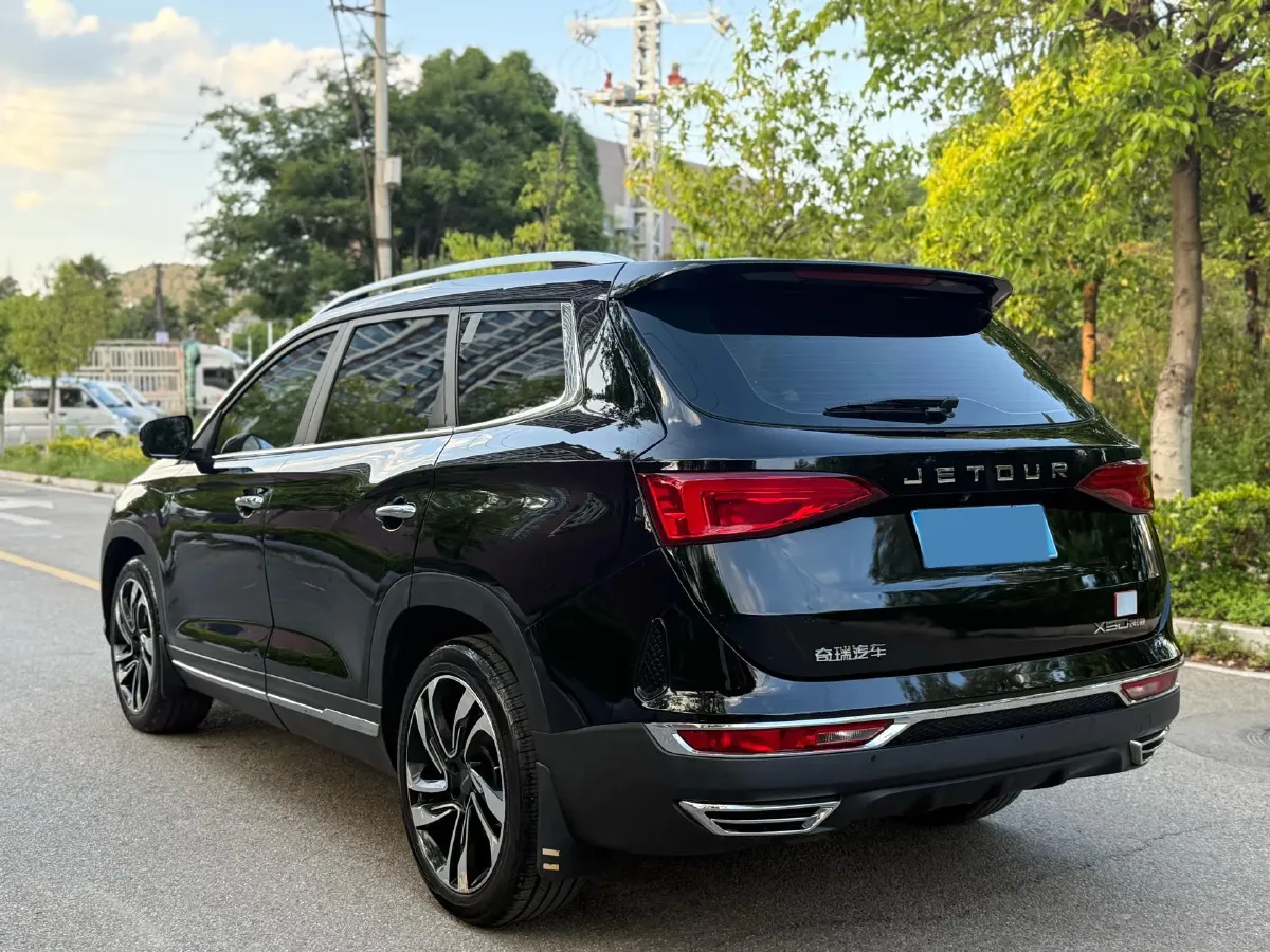 2019 Jetour X90 1.5T 156HP L4 6MT,autocango,china used car exporter,china ev exporter,chinese used car exporter,chinese used ev exporter