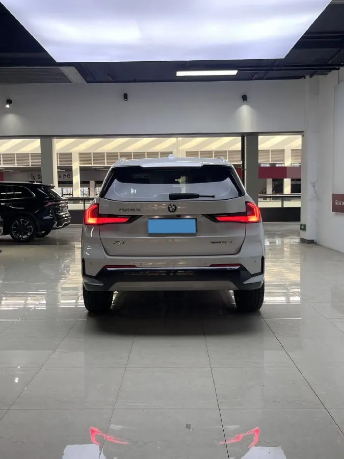 2023 BMW X1 1.5T 156HP L3 7DCT,autocango,china used car exporter,china ev exporter,chinese used car exporter,chinese used ev exporter