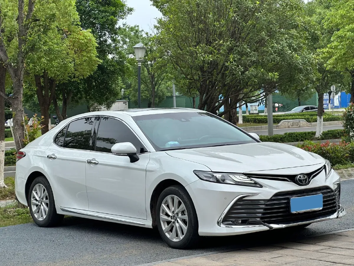 2023 Toyota Camry 2.0L 177HP L4 CVT,autocango,china used car exporter,china ev exporter,chinese used car exporter,chinese used ev exporter