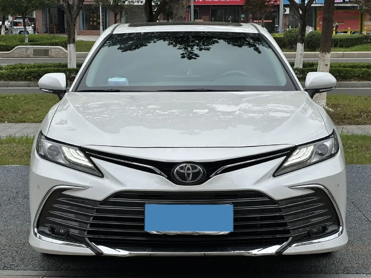 2023 Toyota Camry 2.0L 177HP L4 CVT,autocango,china used car exporter,china ev exporter,chinese used car exporter,chinese used ev exporter