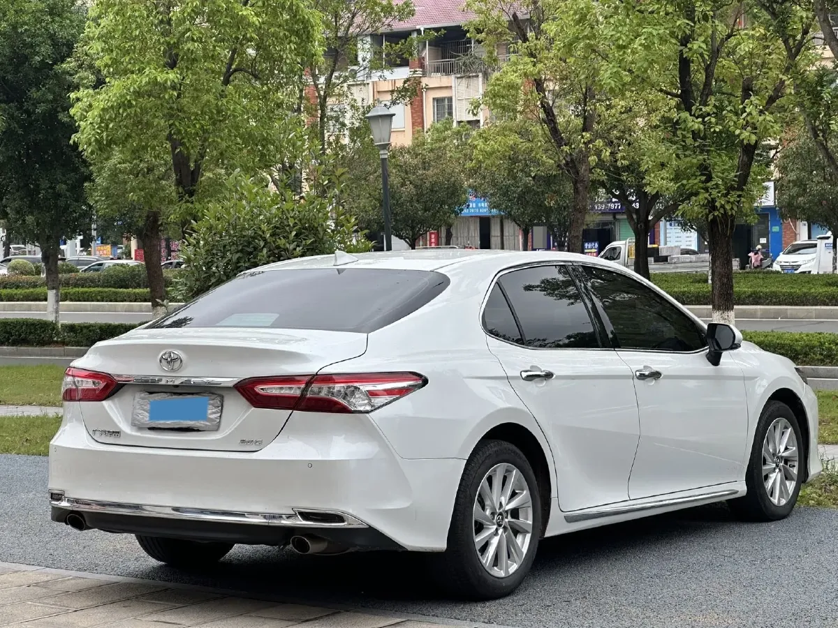 2023 Toyota Camry 2.0L 177HP L4 CVT,autocango,china used car exporter,china ev exporter,chinese used car exporter,chinese used ev exporter