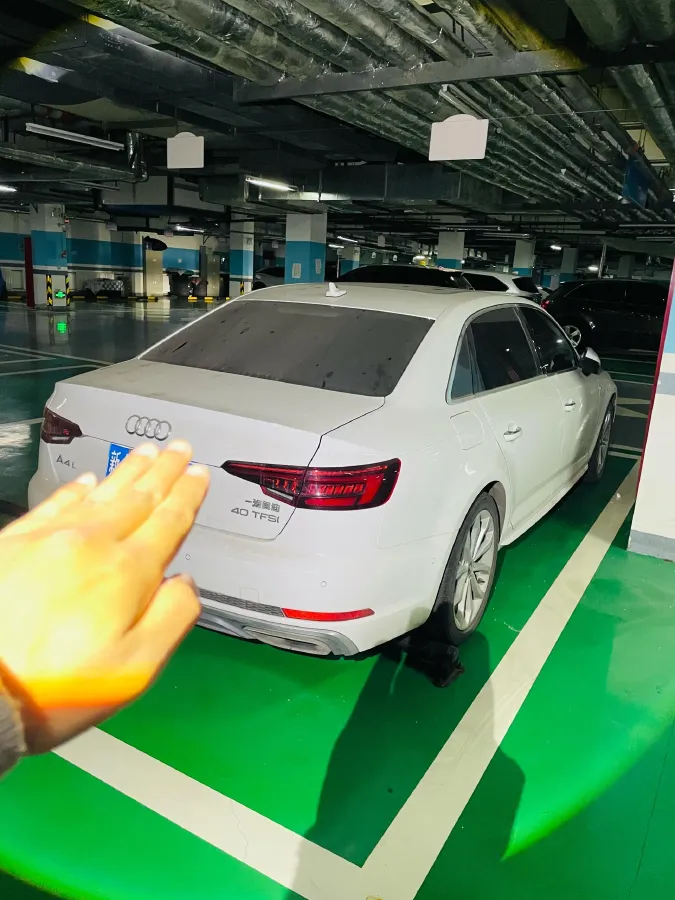 2019 Audi A4L 2.0T 190HP L4 7DCT,autocango,china used car exporter,china ev exporter,chinese used car exporter,chinese used ev exporter