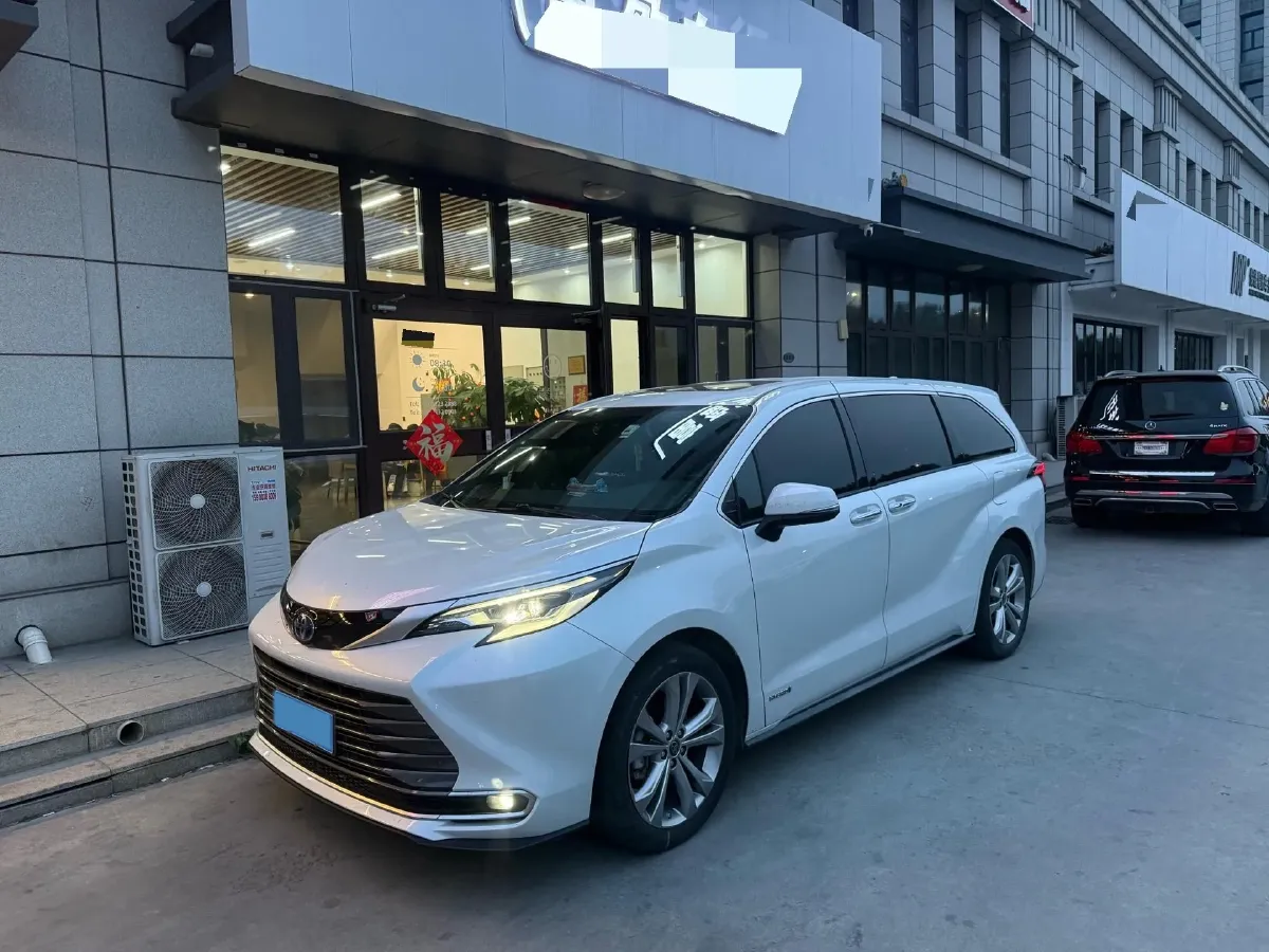 2023 Toyota Sienna 2.5L 189HP L4 E-CVT Hybrid,autocango,china used car exporter,china ev exporter,chinese used car exporter,chinese used ev exporter