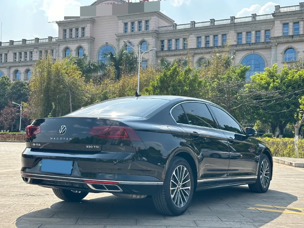 2020 Volkswagen Magotan 2.0T 186HP L4 7DCT,autocango,china used car exporter,china ev exporter,chinese used car exporter,chinese used ev exporter