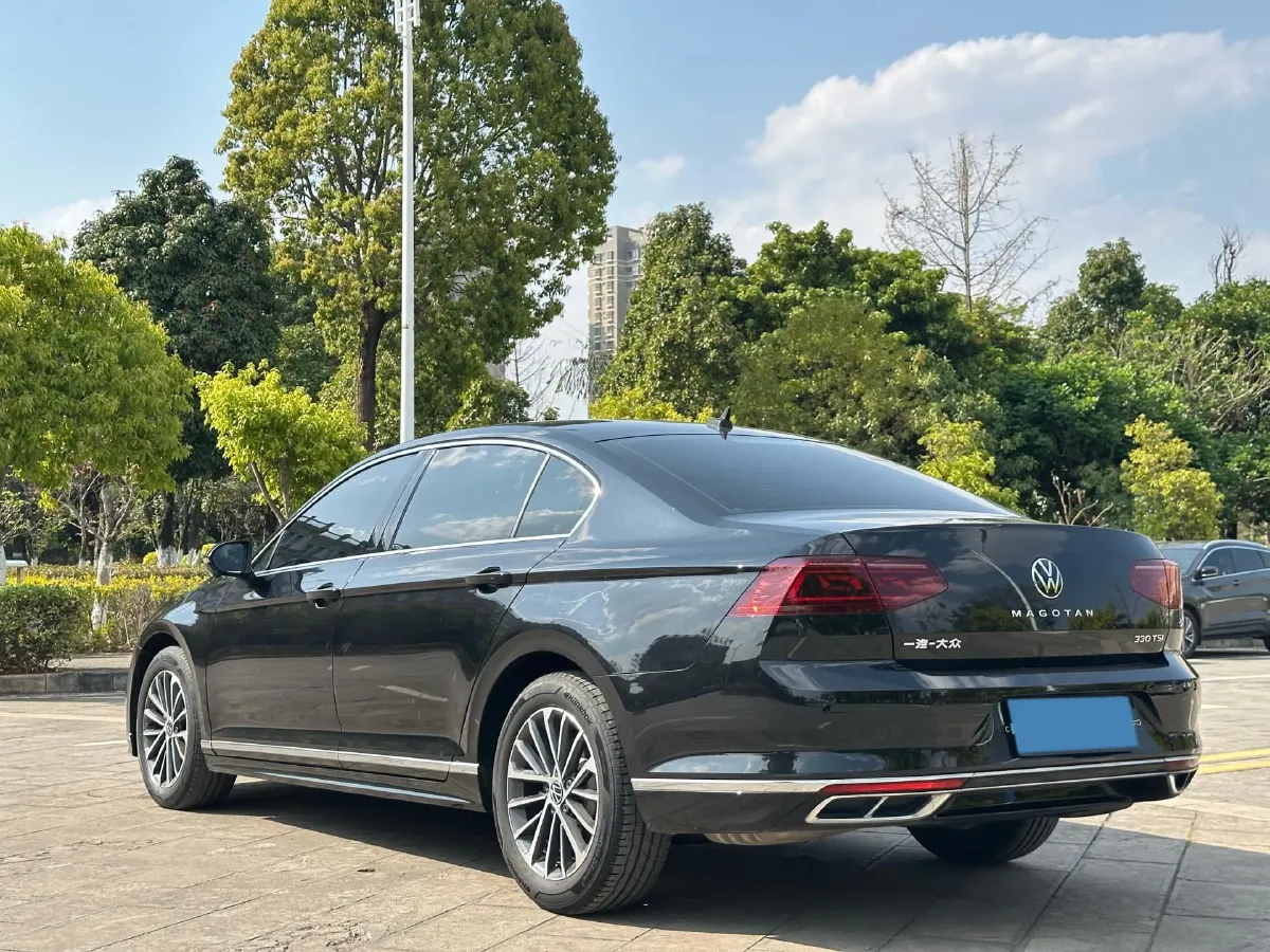 2020 Volkswagen Magotan 2.0T 186HP L4 7DCT,autocango,china used car exporter,china ev exporter,chinese used car exporter,chinese used ev exporter