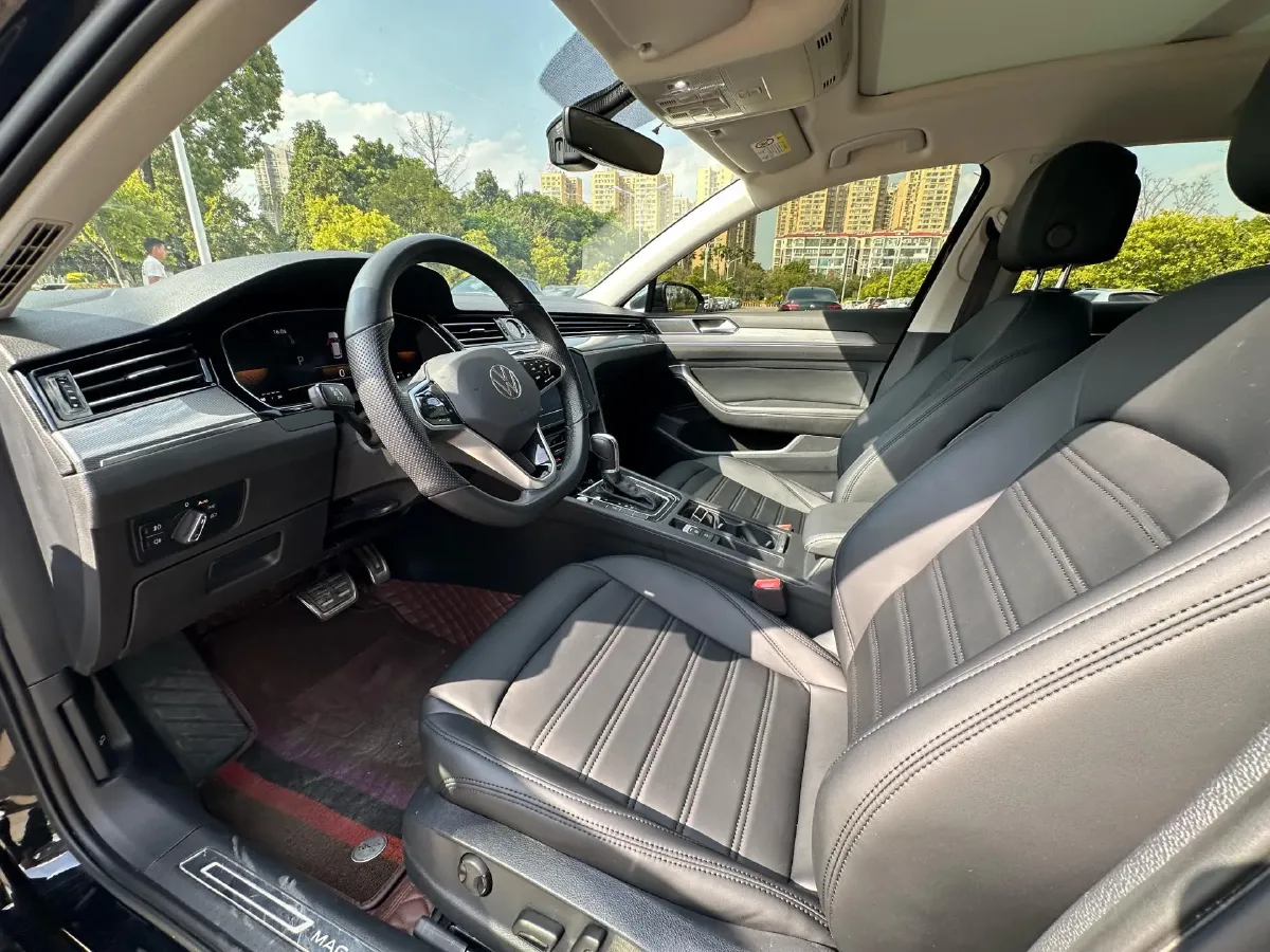 2020 Volkswagen Magotan 2.0T 186HP L4 7DCT,autocango,china used car exporter,china ev exporter,chinese used car exporter,chinese used ev exporter