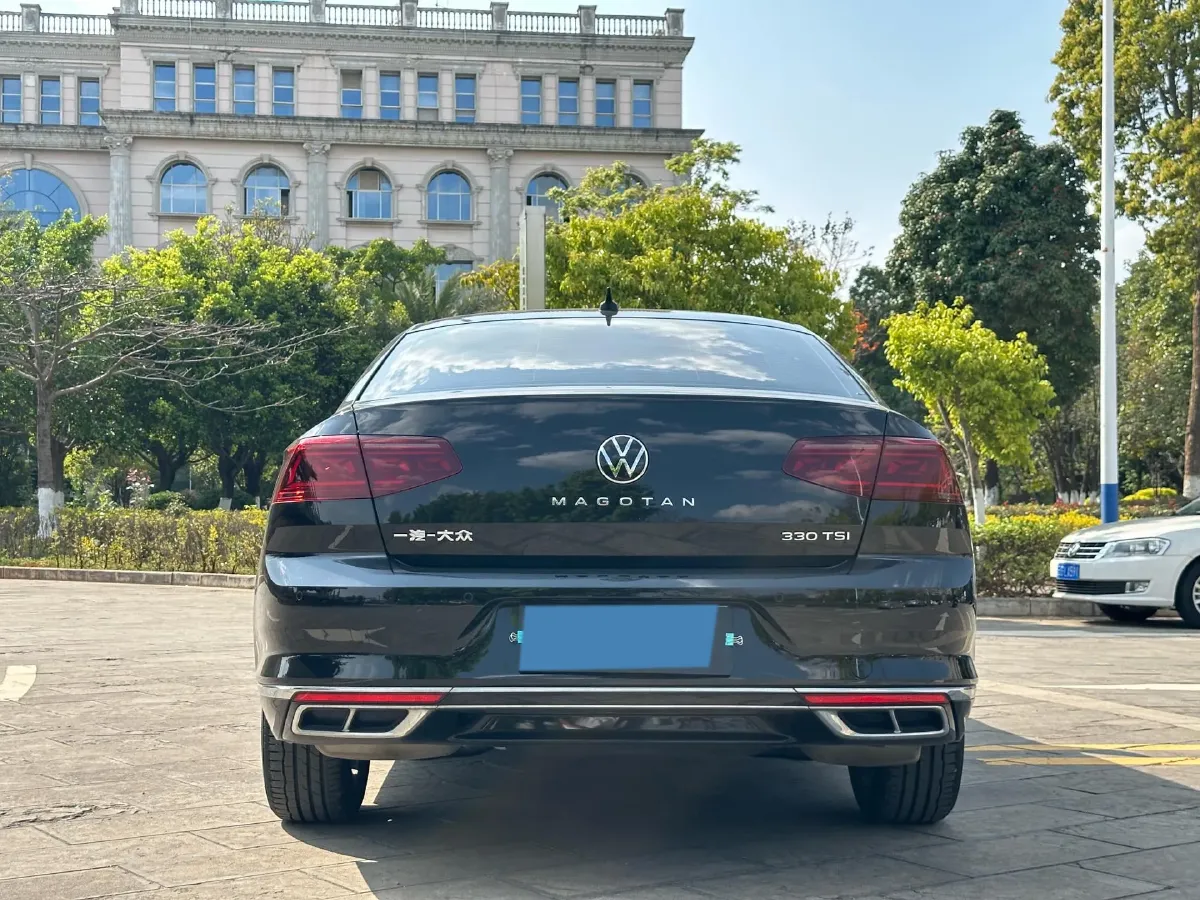 2020 Volkswagen Magotan 2.0T 186HP L4 7DCT,autocango,china used car exporter,china ev exporter,chinese used car exporter,chinese used ev exporter