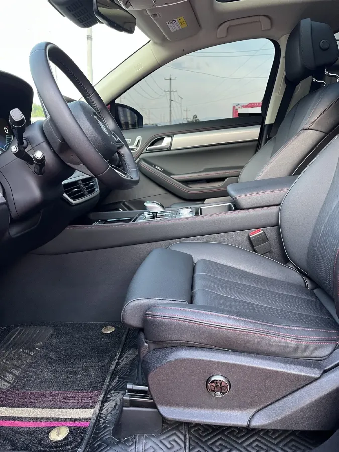 2019 Volkswagen Teramont 2.0T 220HP L4 7DCT,autocango,china used car exporter,china ev exporter,chinese used car exporter,chinese used ev exporter