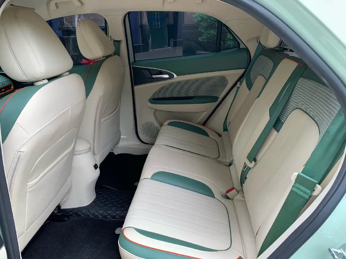 2022 ChangAn Oshan X7 Plus 1.5T 188HP L4 7DCT,autocango,china used car exporter,china ev exporter,chinese used car exporter,chinese used ev exporter