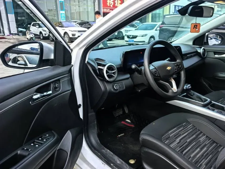 2024 Chevrolet Monza 1.5L 113HP L4 6DCT,autocango,china used car exporter,china ev exporter,chinese used car exporter,chinese used ev exporter