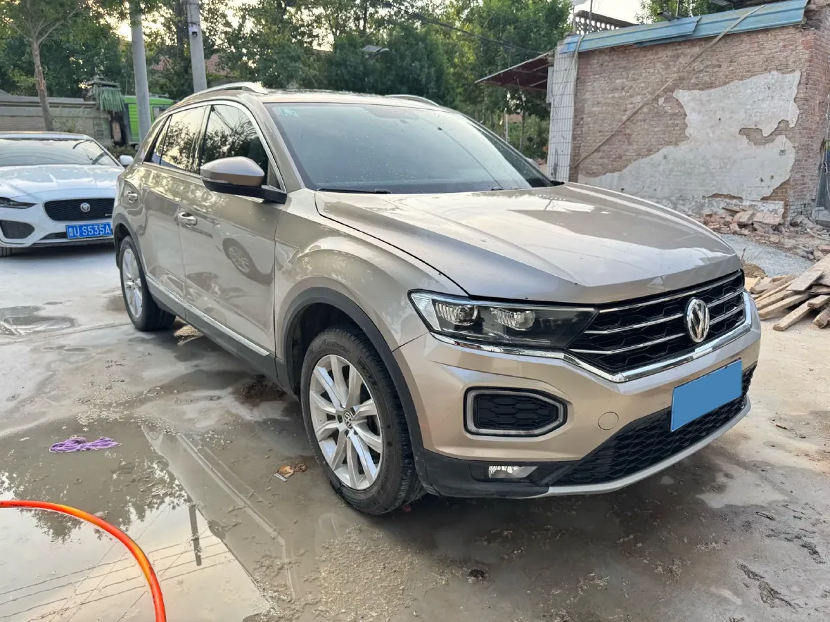 2019 Volkswagen T-Roc 1.4T 150HP L4 7DCT,autocango,china used car exporter,china ev exporter,chinese used car exporter,chinese used ev exporter