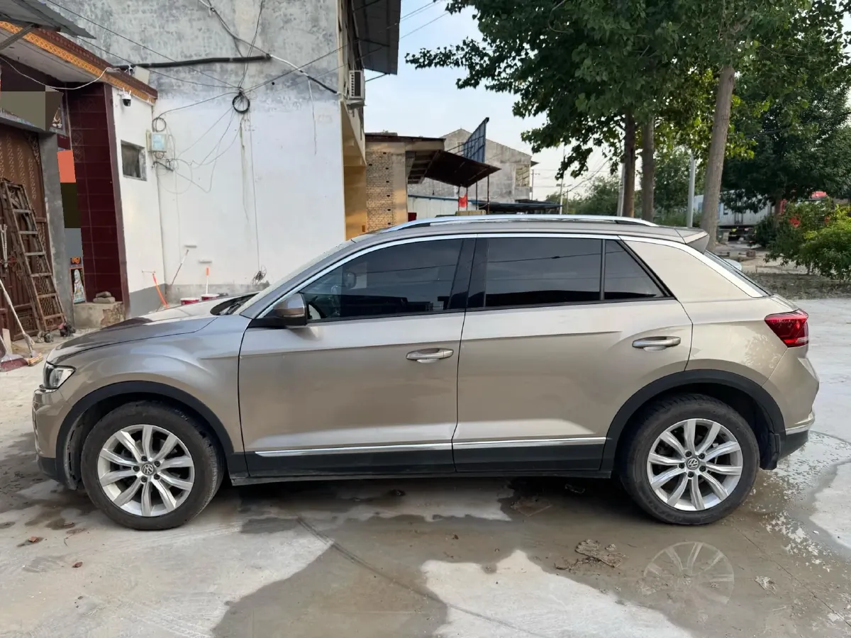 2019 Volkswagen T-Roc 1.4T 150HP L4 7DCT,autocango,china used car exporter,china ev exporter,chinese used car exporter,chinese used ev exporter