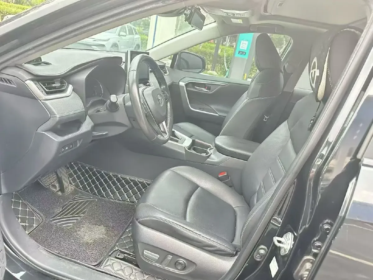 2021 Toyota RAV4 2.0L 171HP L4 CVT,autocango,china used car exporter,china ev exporter,chinese used car exporter,chinese used ev exporter