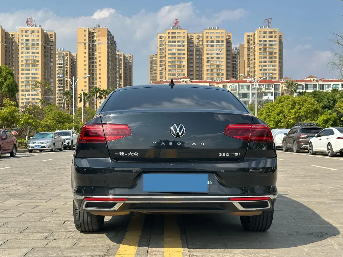 2021 Volkswagen Magotan 2.0T 186HP L4 7DCT,autocango,china used car exporter,china ev exporter,chinese used car exporter,chinese used ev exporter