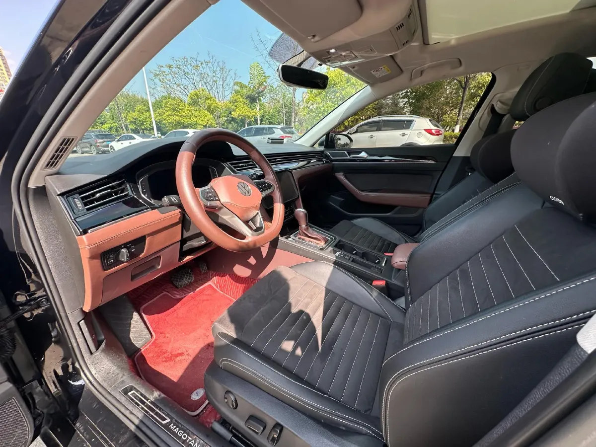 2021 Volkswagen Magotan 2.0T 186HP L4 7DCT,autocango,china used car exporter,china ev exporter,chinese used car exporter,chinese used ev exporter