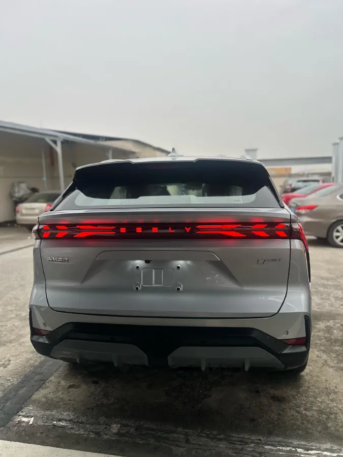 2025 Geely Galaxy L7 1.5L 112HP L4 1DHT PHEV 18.4KWH,autocango,china used car exporter,china ev exporter,chinese used car exporter,chinese used ev exporter