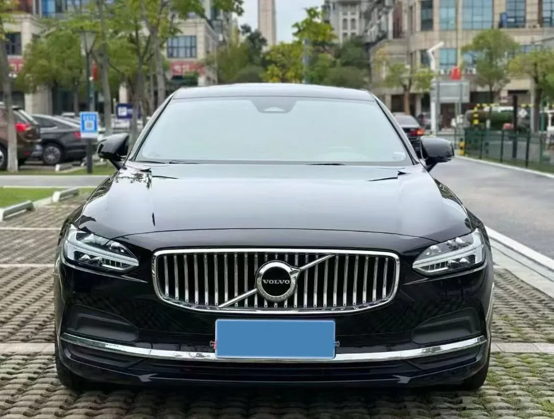 2022 Volvo S90 2.0T 250HP L4 8AT,autocango,china used car exporter,china ev exporter,chinese used car exporter,chinese used ev exporter