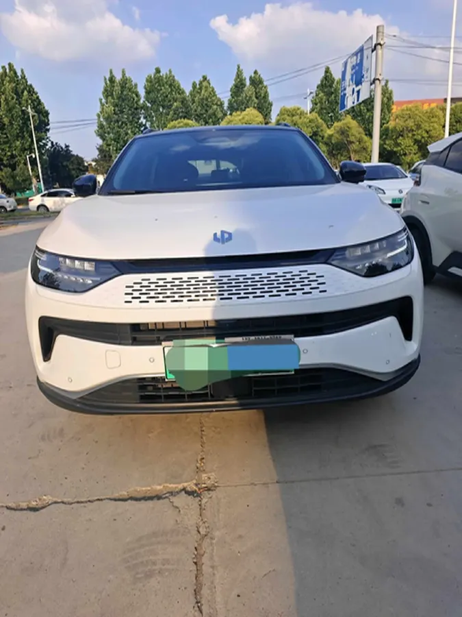 2024 Leapmotor C11 1.5L 95HP L4 REEV 43.74KWH,autocango,china used car exporter,china ev exporter,chinese used car exporter,chinese used ev exporter
