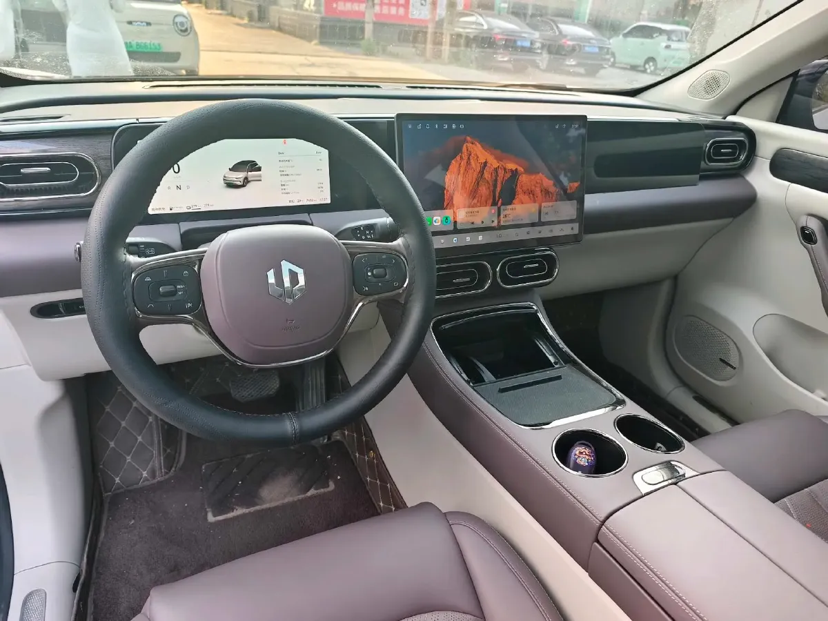 2024 Leapmotor C11 1.5L 95HP L4 REEV 43.74KWH,autocango,china used car exporter,china ev exporter,chinese used car exporter,chinese used ev exporter