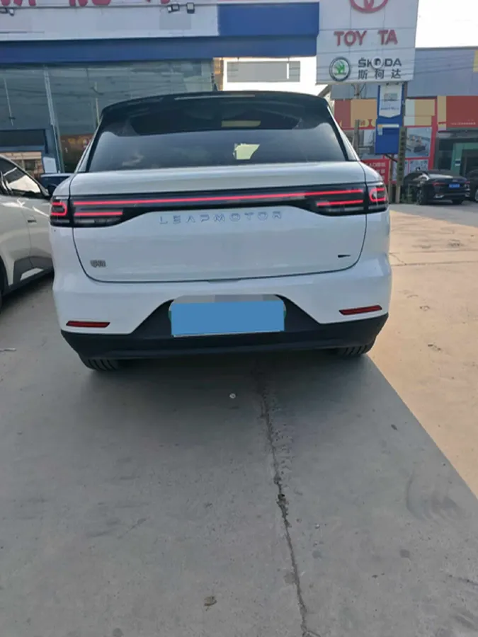 2024 Leapmotor C11 1.5L 95HP L4 REEV 43.74KWH,autocango,china used car exporter,china ev exporter,chinese used car exporter,chinese used ev exporter