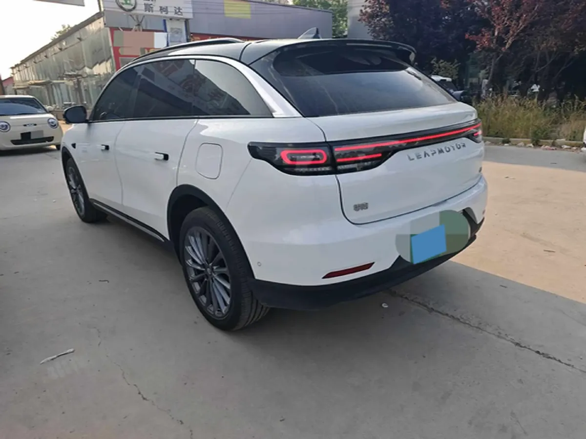 2024 Leapmotor C11 1.5L 95HP L4 REEV 43.74KWH,autocango,china used car exporter,china ev exporter,chinese used car exporter,chinese used ev exporter