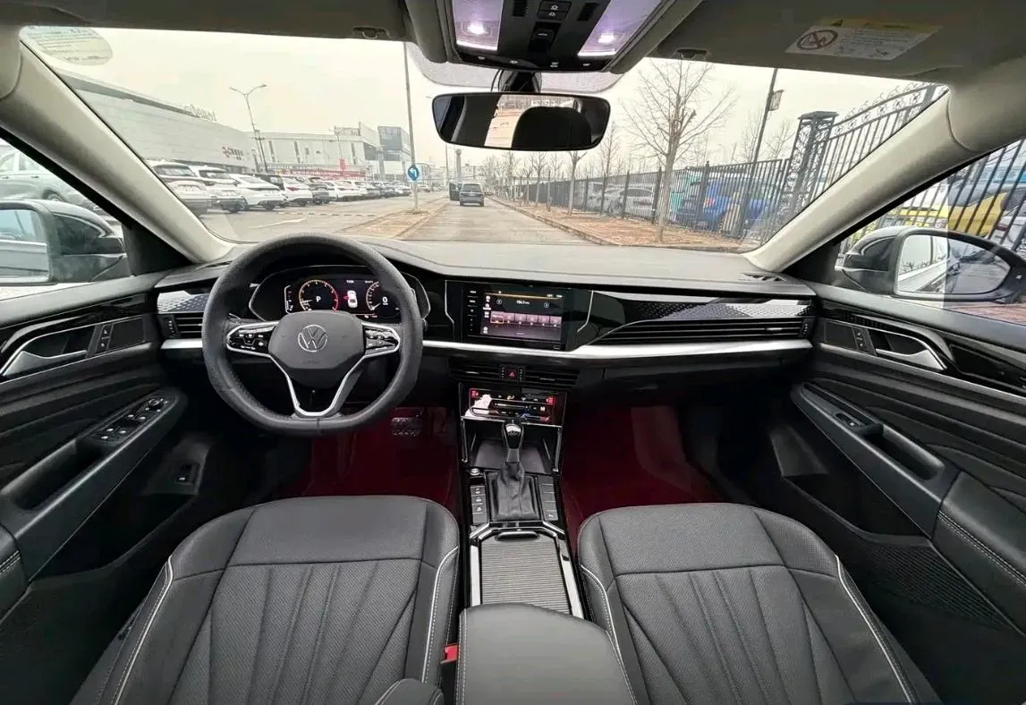 2024 Volkswagen Passat 2.0T 186HP L4 7DCT,autocango,china used car exporter,china ev exporter,chinese used car exporter,chinese used ev exporter