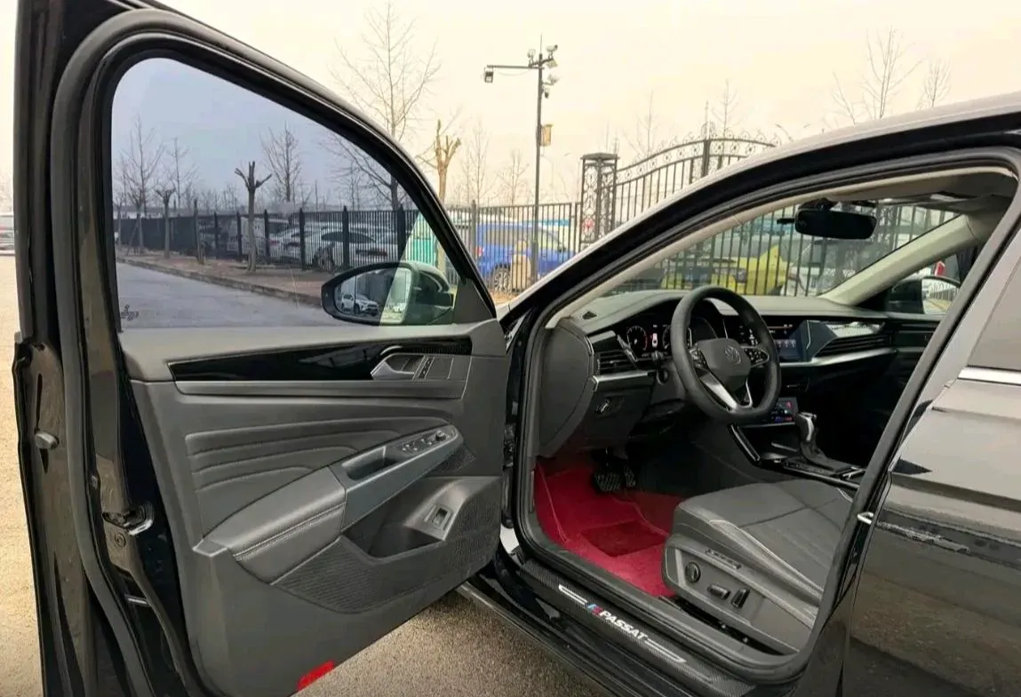 2024 Volkswagen Passat 2.0T 186HP L4 7DCT,autocango,china used car exporter,china ev exporter,chinese used car exporter,chinese used ev exporter