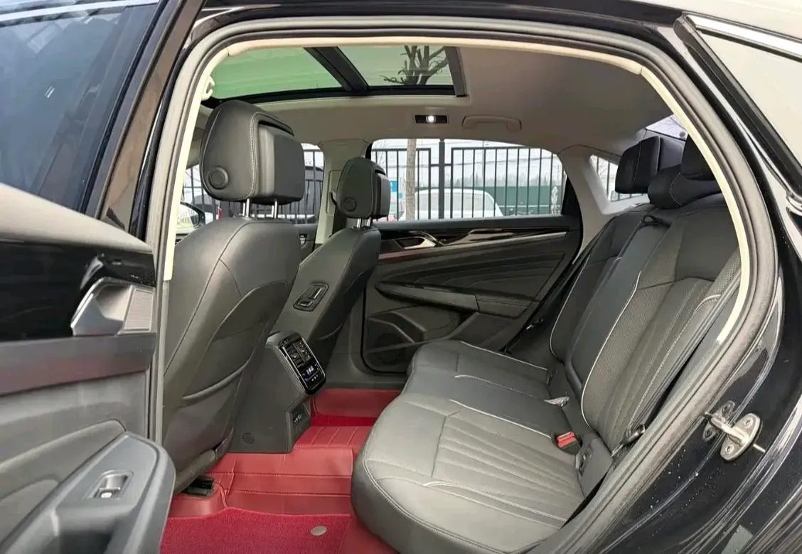 2024 Volkswagen Passat 2.0T 186HP L4 7DCT,autocango,china used car exporter,china ev exporter,chinese used car exporter,chinese used ev exporter