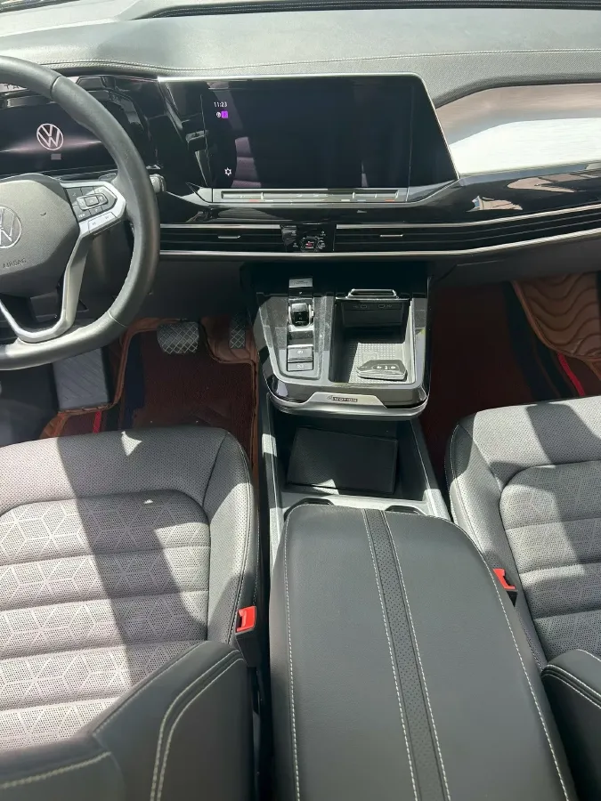 2021 Volkswagen Talagon 2.0T 220HP L4 7DCT,autocango,china used car exporter,china ev exporter,chinese used car exporter,chinese used ev exporter