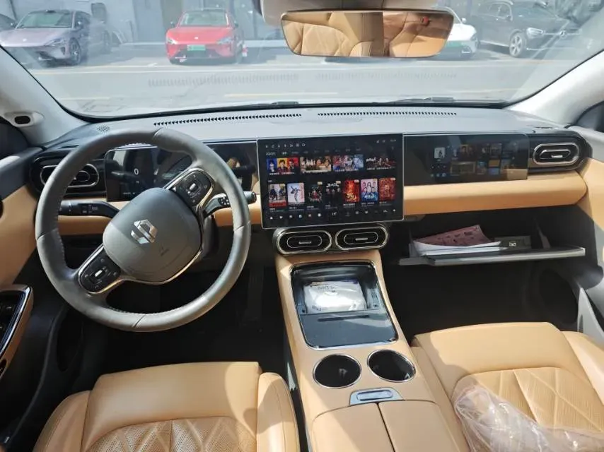 2024 Leapmotor C01 1.5L 95HP L4 REEV 43.7KWH,autocango,china used car exporter,china ev exporter,chinese used car exporter,chinese used ev exporter