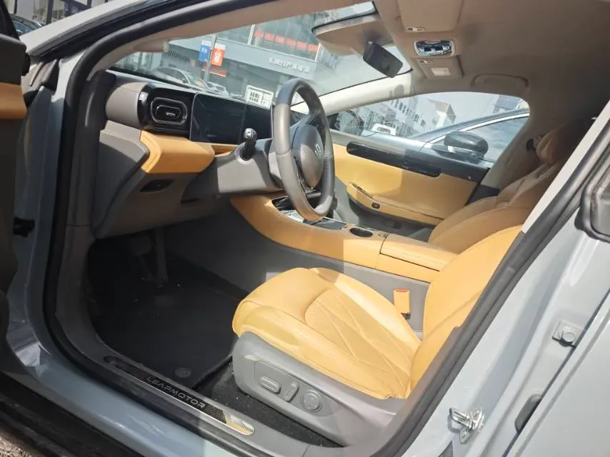 2024 Leapmotor C01 1.5L 95HP L4 REEV 43.7KWH,autocango,china used car exporter,china ev exporter,chinese used car exporter,chinese used ev exporter