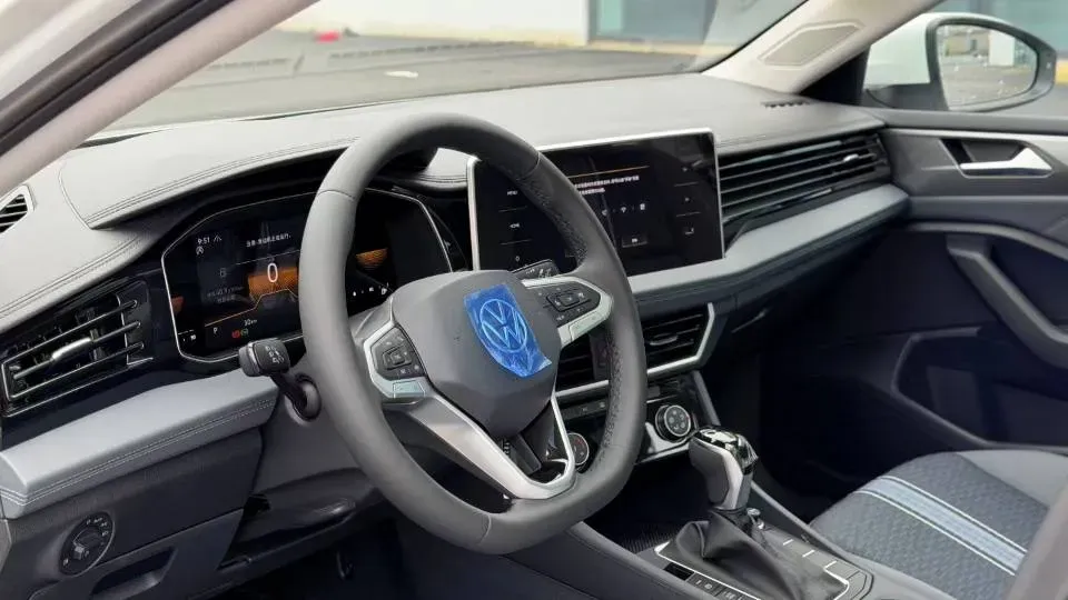 2026 Volkswagen Sagitar 1.5T 160HP L4 7DCT,autocango,china used car exporter,china ev exporter,chinese used car exporter,chinese used ev exporter