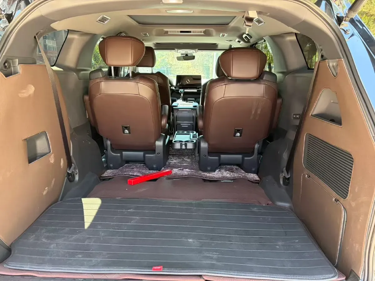 2026 Toyota Granvia 2.5L 189HP L4 E-CVT Hybrid,autocango,china used car exporter,china ev exporter,chinese used car exporter,chinese used ev exporter