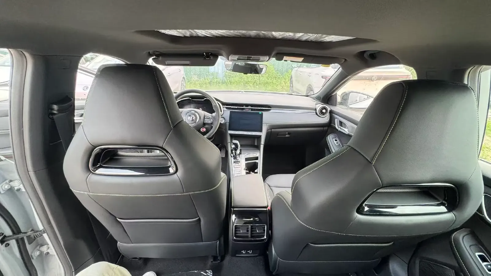 2025 MG MG6 1.5T 181HP L4 7DCT,autocango,china used car exporter,china ev exporter,chinese used car exporter,chinese used ev exporter