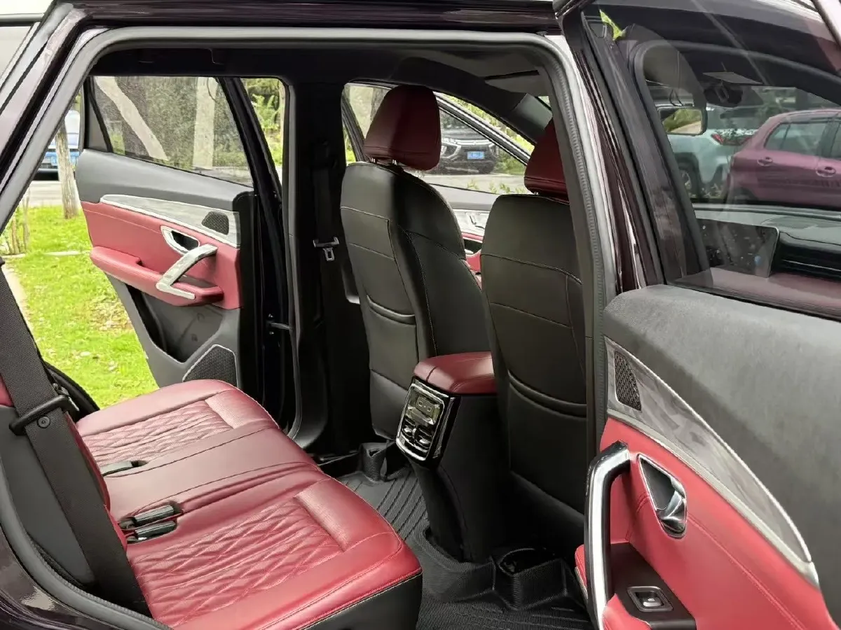 2022 Jetour X70 Plus 1.5T 156HP L4 CVT,autocango,china used car exporter,china ev exporter,chinese used car exporter,chinese used ev exporter